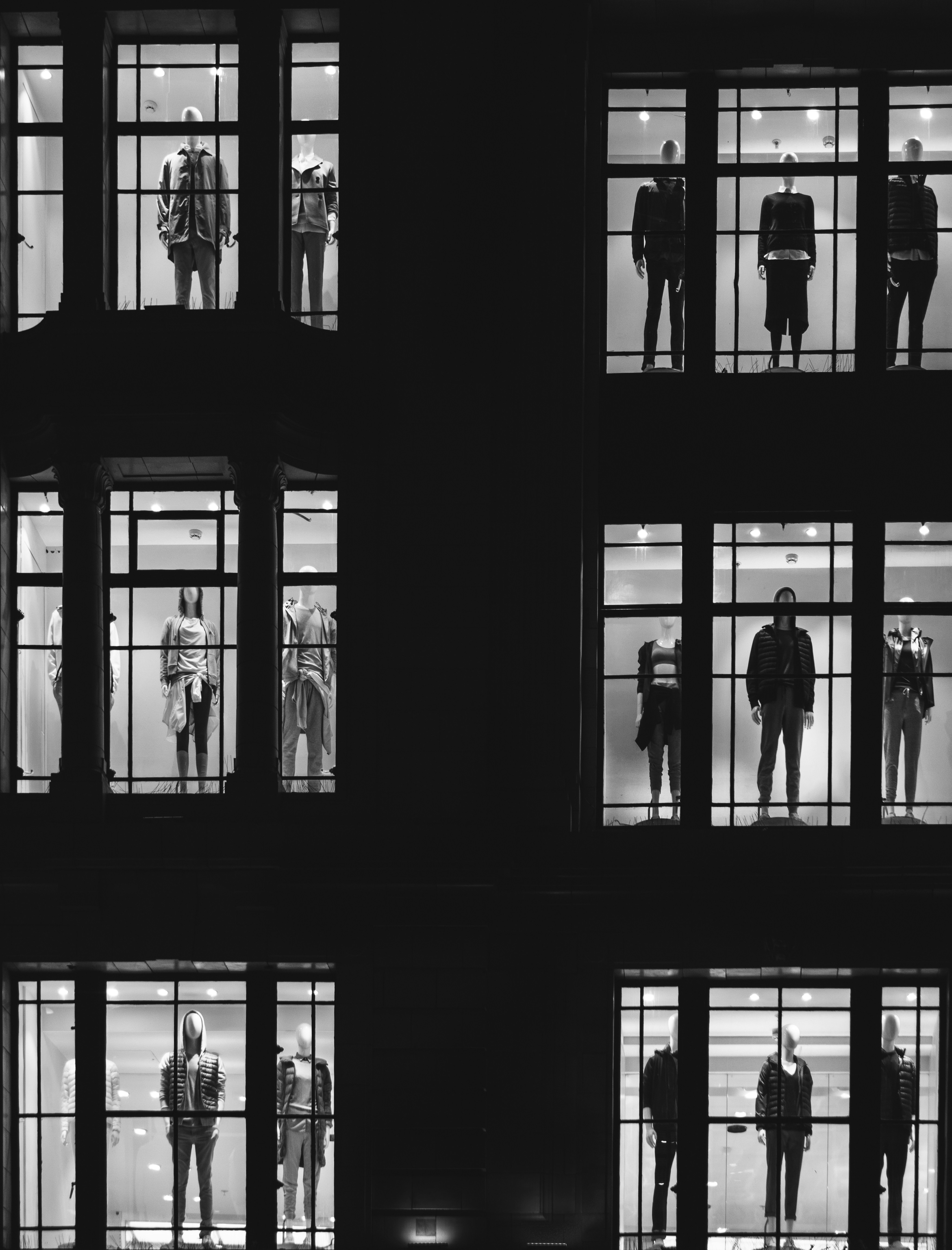 mannequin window